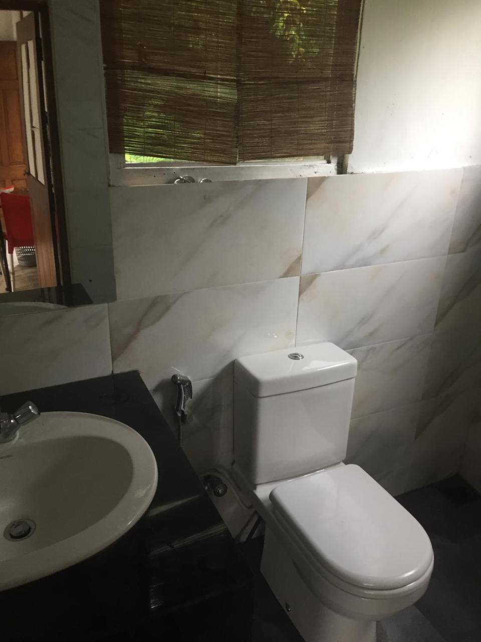 Upland Inn Κάντι Εξωτερικό φωτογραφία