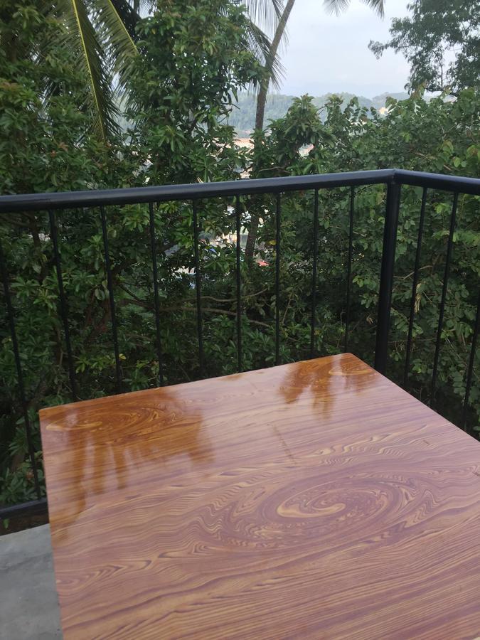 Upland Inn Κάντι Εξωτερικό φωτογραφία